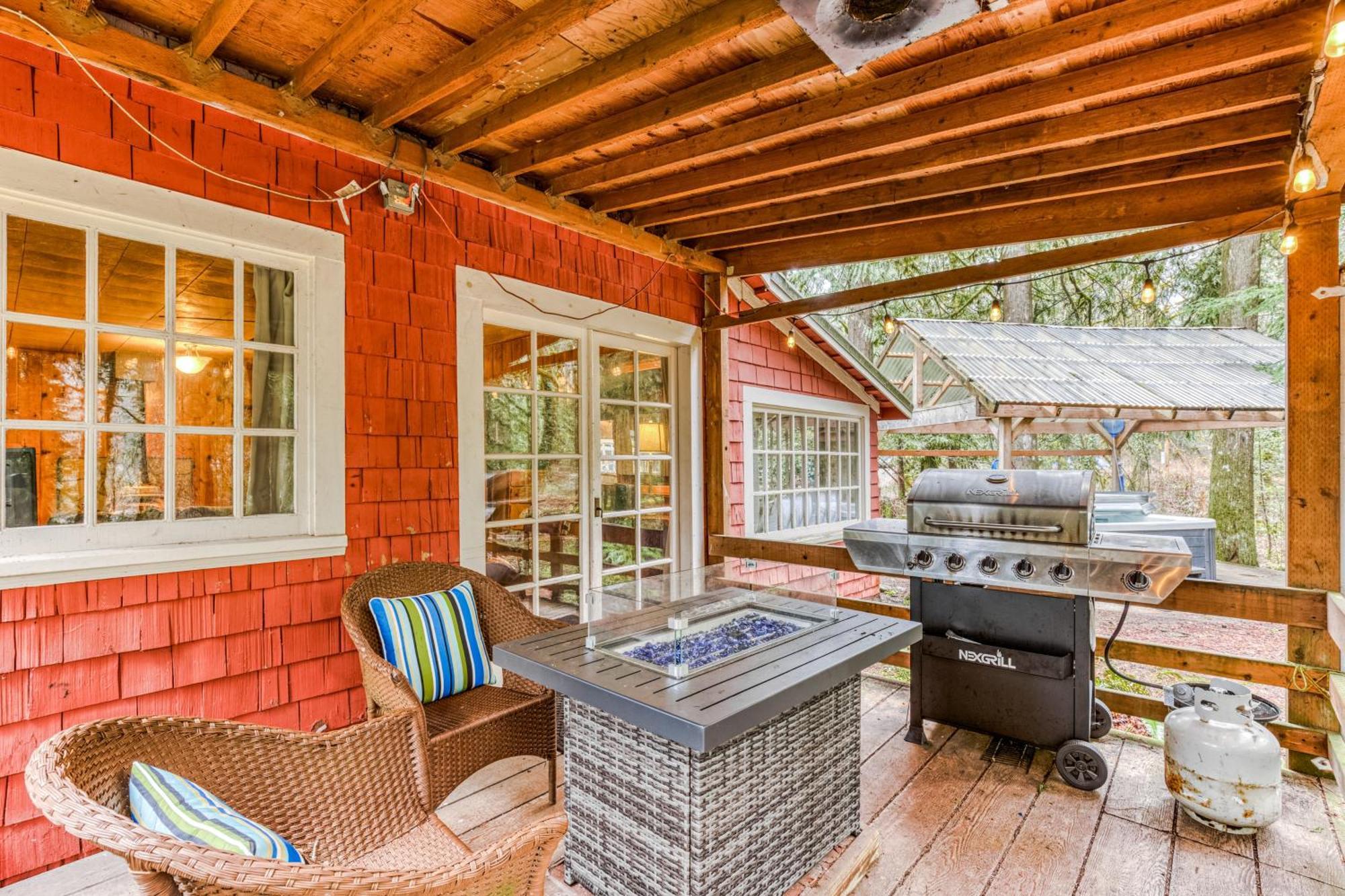 The Cedars Cabin Welches Luaran gambar