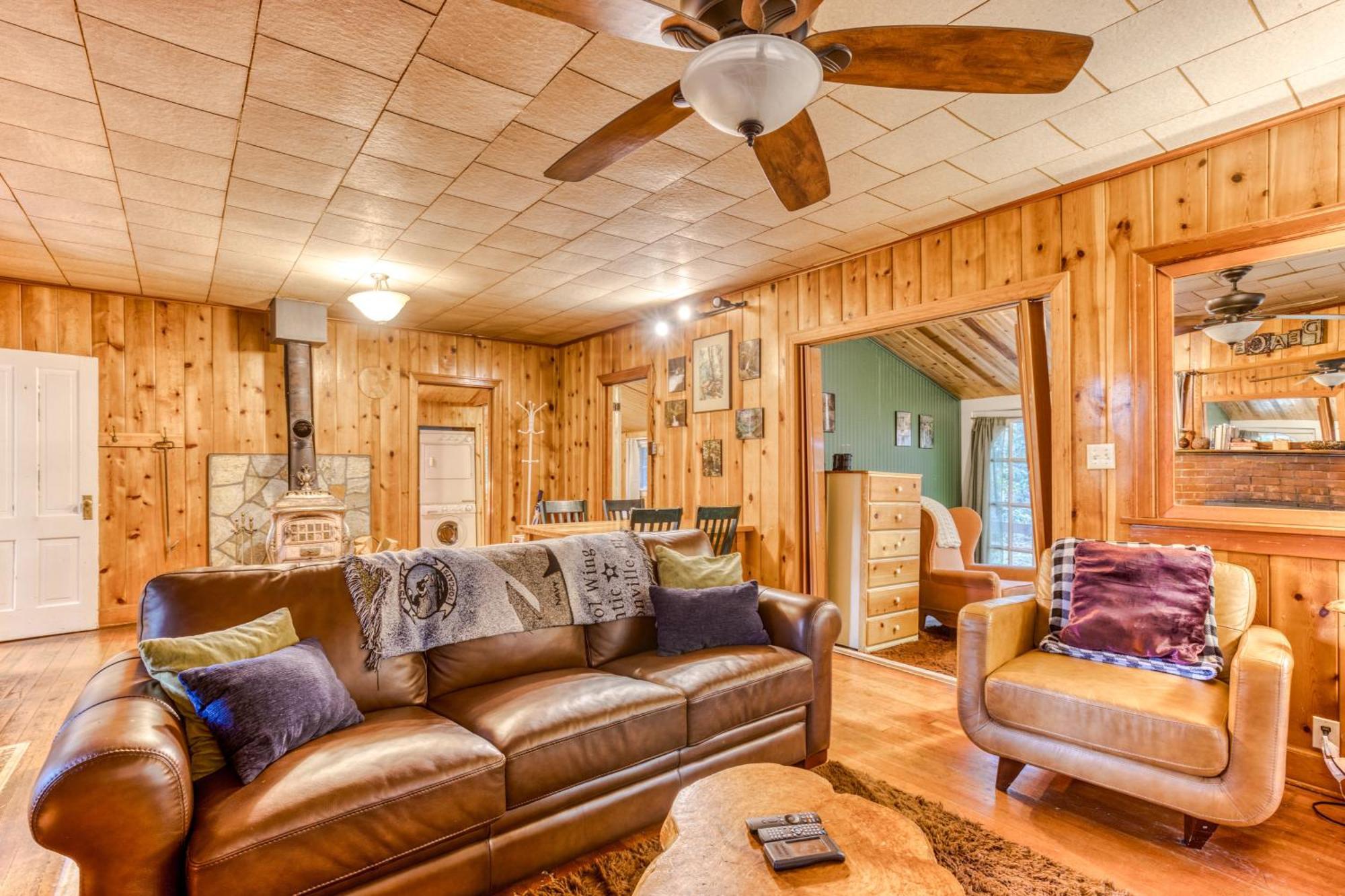 The Cedars Cabin Welches Luaran gambar