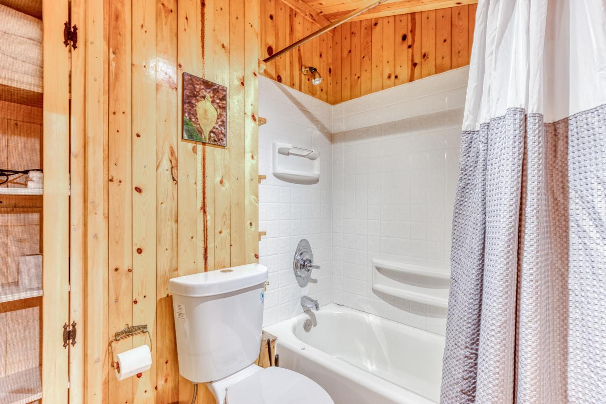 The Cedars Cabin Welches Luaran gambar