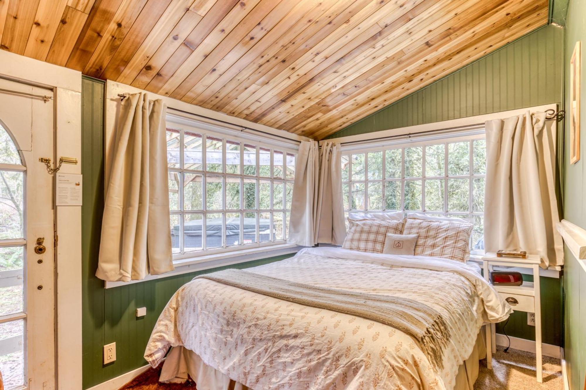 The Cedars Cabin Welches Luaran gambar