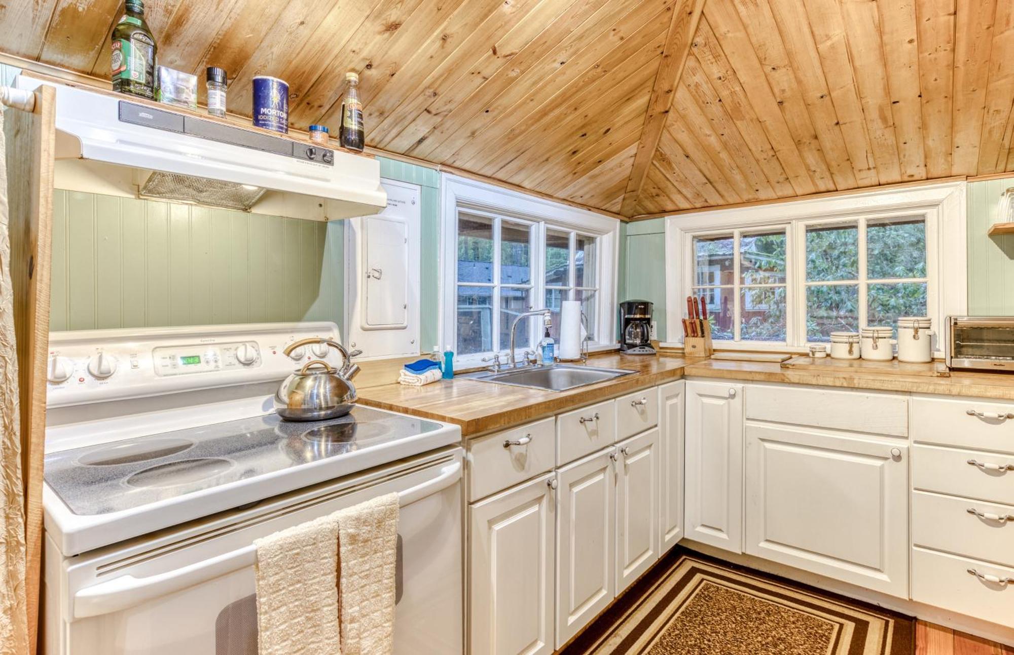 The Cedars Cabin Welches Luaran gambar